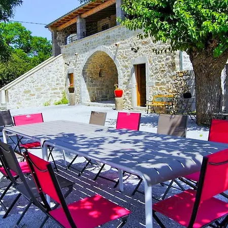 Gorgeous In St Andre De Cruzieres With Wifi Holiday home Saint-Andre-de-Cruzieres